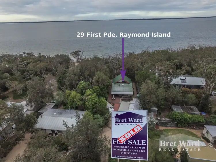 29 First Pde, Raymond Island VIC 3880