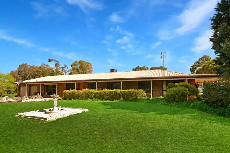 96-104 London Rd, Stawell VIC 3380