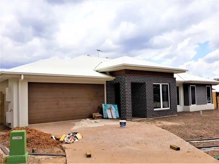 9-11 Hayter St, Logan Reserve QLD 4133