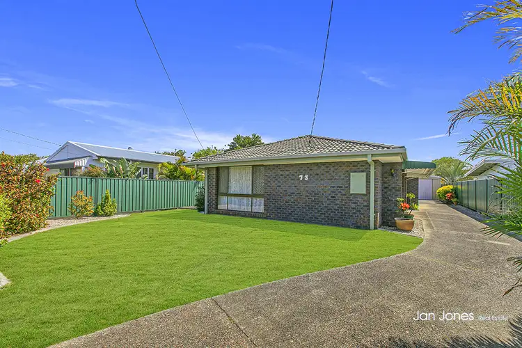 73 Laura St, Clontarf QLD 4019