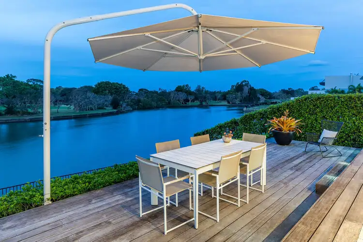 7684 Fairway Bvd, Hope Island QLD 4212