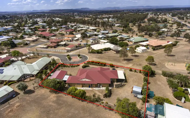 2 Rebecca Ct, Warwick QLD 4370