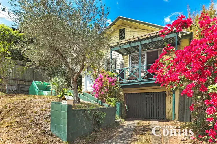 24 Ada St, Toowong QLD 4066