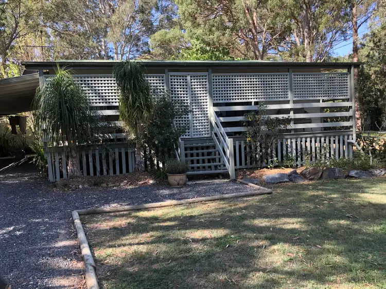 34 Nugent St, Macleay Island QLD 4184