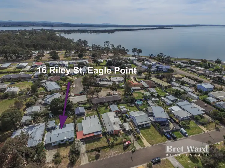 16 Riley St, Eagle Point VIC 3878