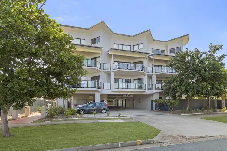 Unit 4/14 Yacht St, Clontarf QLD 4019