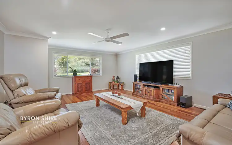 74 Orana Rd, Ocean Shores NSW 2483