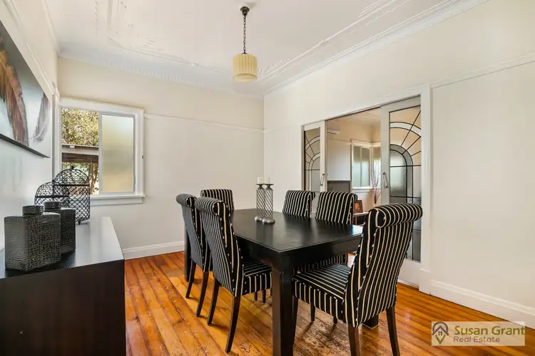 80 Thorn St, Ipswich QLD 4305