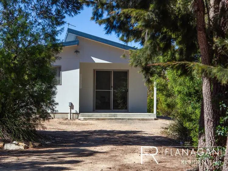 2/7 Silver St, Scamander TAS 7215