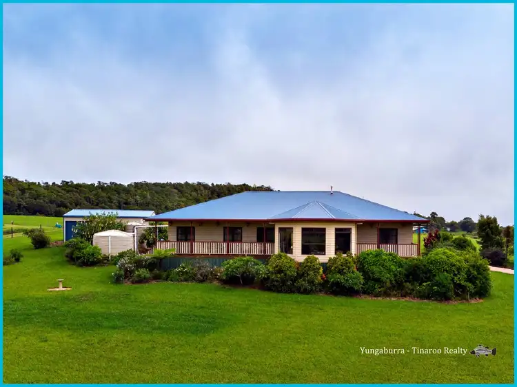 25 Julie Cl, Peeramon QLD 4885