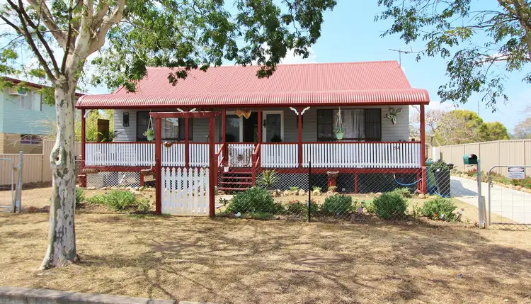 94 Railway St, Lowood QLD 4311