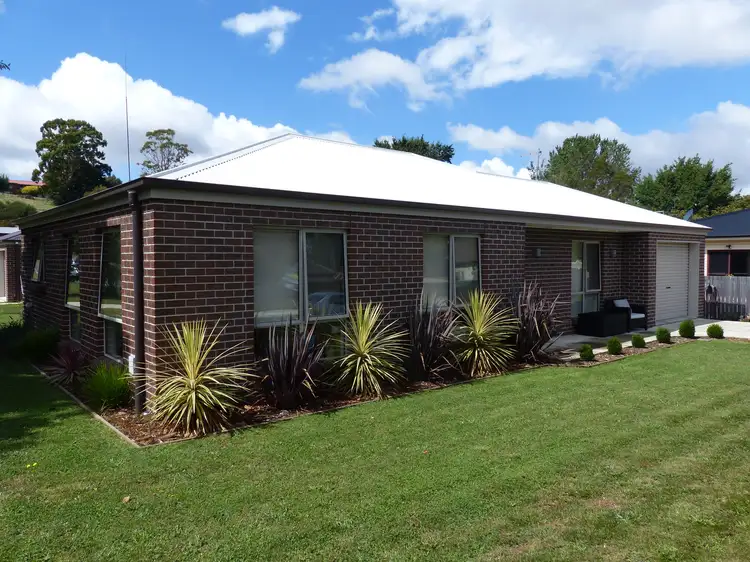 Main view of Homely unit listing, 37 West Barrack Street, Deloraine TAS 7304