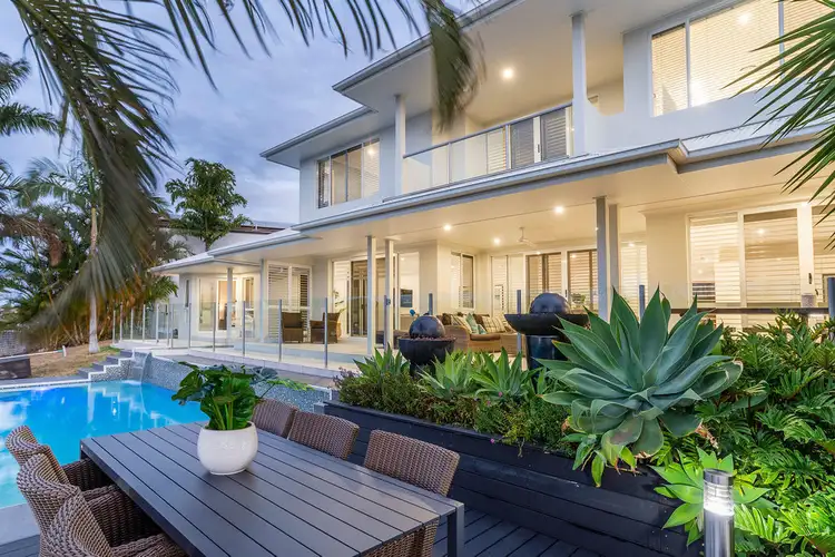 11 Pipers Pnt, Helensvale QLD 4212