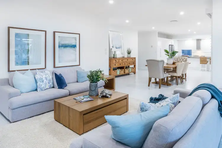 Seventh view of Homely house listing, 11 Pipers Pnt, Helensvale QLD 4212