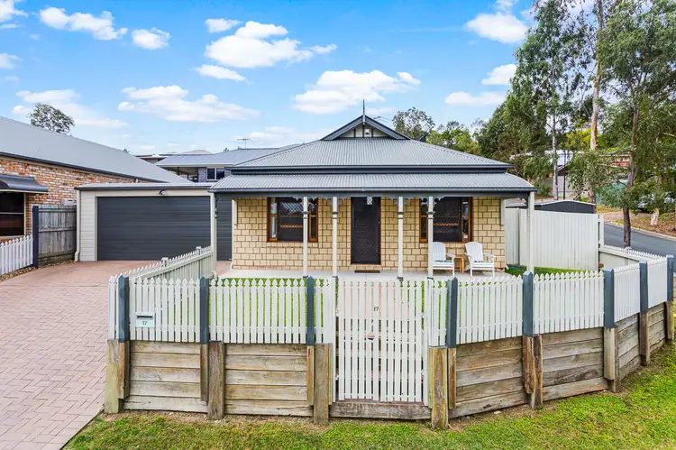 17 Outlook Dr, Waterford QLD 4133