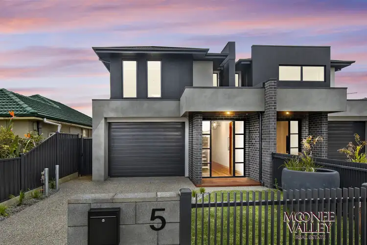 5 Cornwall Street, Avondale Heights VIC 3034