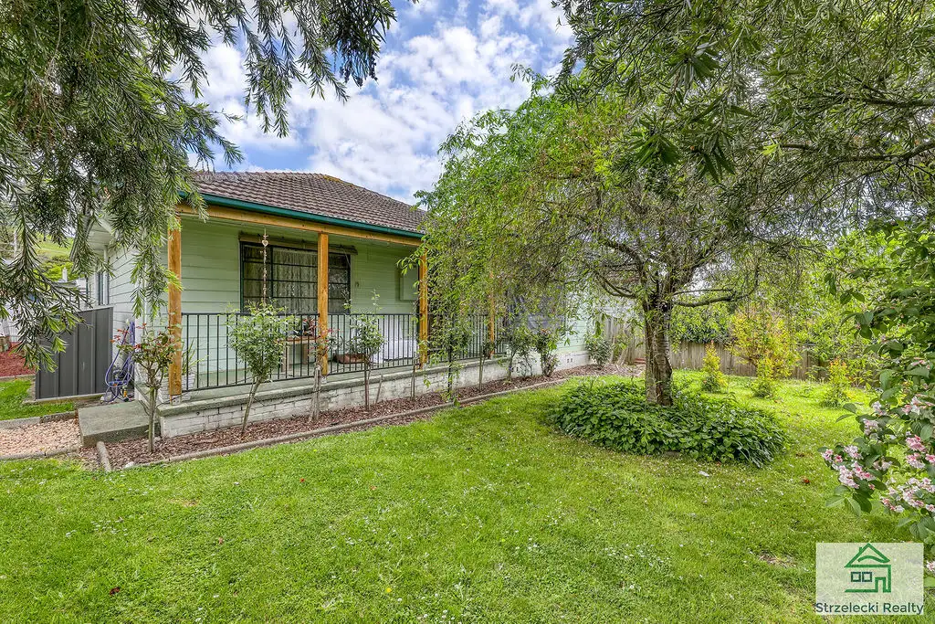 Main view of Homely house listing, 39 Edward Cres, Trafalgar VIC 3824