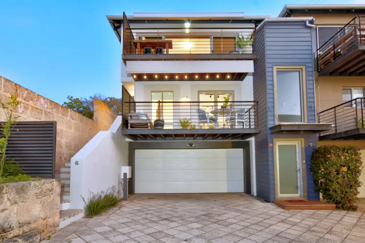 Unit 6/15 Nautilus Crescent, Scarborough WA 6019