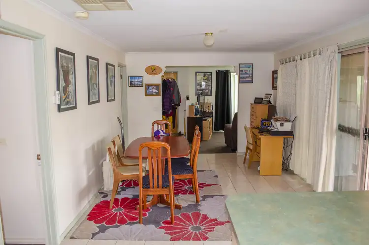 Second view of Homely house listing, 6 Fawkner Ct, Mildura VIC 3500