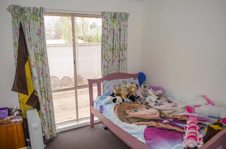 Sixth view of Homely house listing, 6 Fawkner Ct, Mildura VIC 3500
