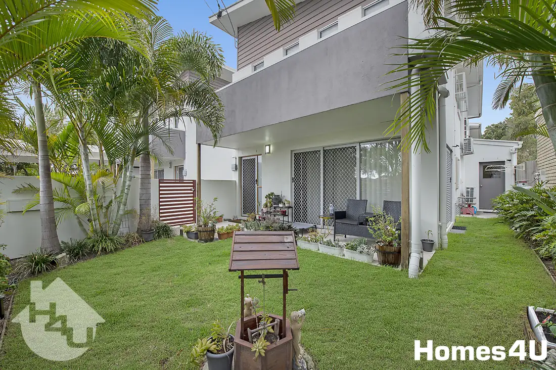Main view of Homely townhouse listing, Unit 4/27 Tilley St, Redcliffe QLD 4020