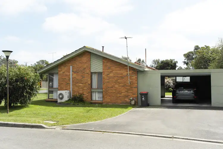 Fourth view of Homely townhouse listing, 2 Dale Cl, Traralgon VIC 3844
