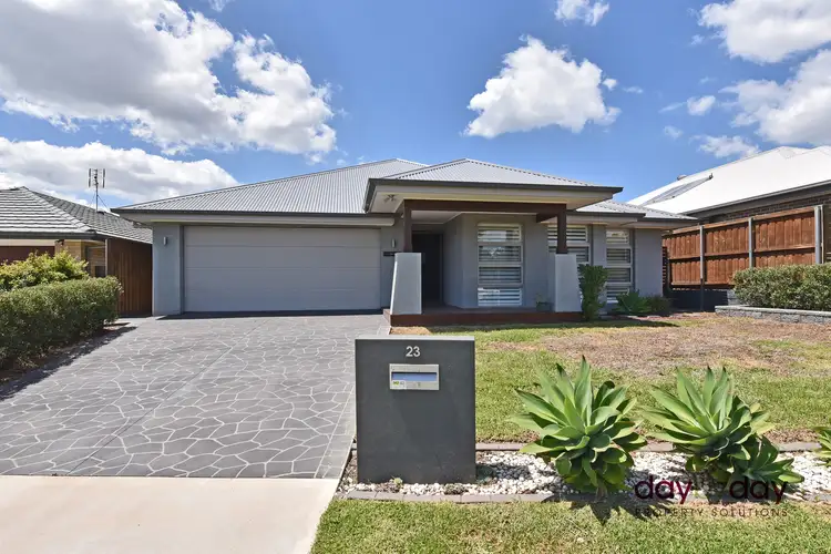 23 Katal St, Fletcher NSW 2287
