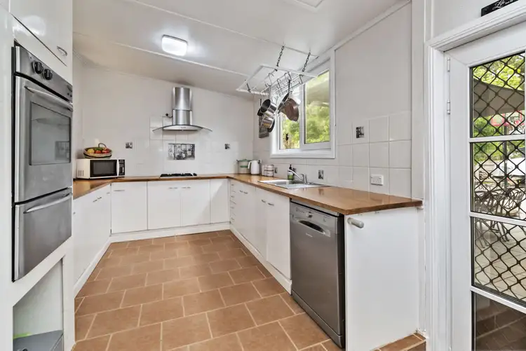 Sixth view of Homely house listing, 28 Wollondilly Avenue, Goulburn NSW 2580