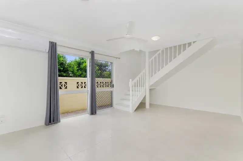 Main view of Homely townhouse listing, Unit 2/8 Lowth St, Rosslea QLD 4812
