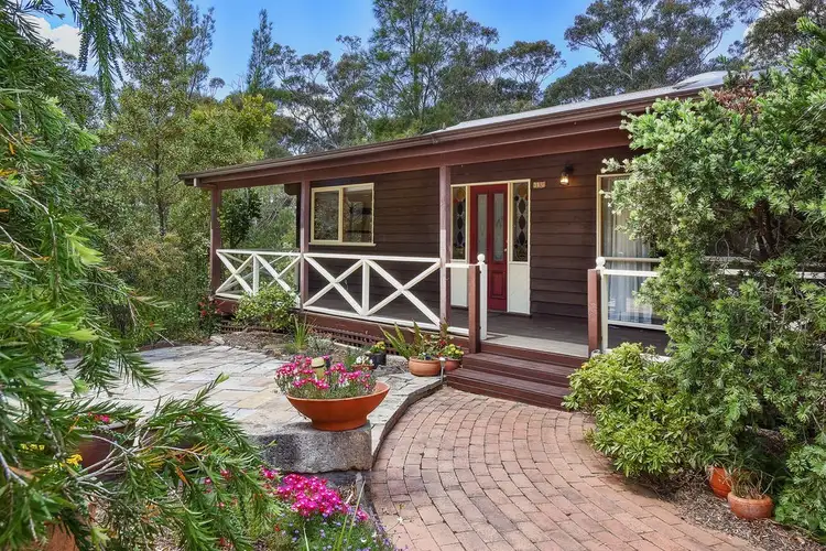113 Henderson Rd, Wentworth Falls NSW 2782