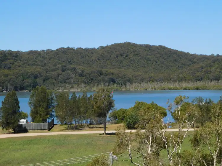 20 Crescent Drive, Russell Island QLD 4184