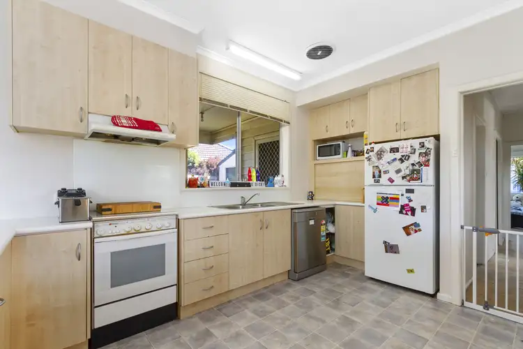 Sixth view of Homely house listing, 5 Phillip St, Traralgon VIC 3844