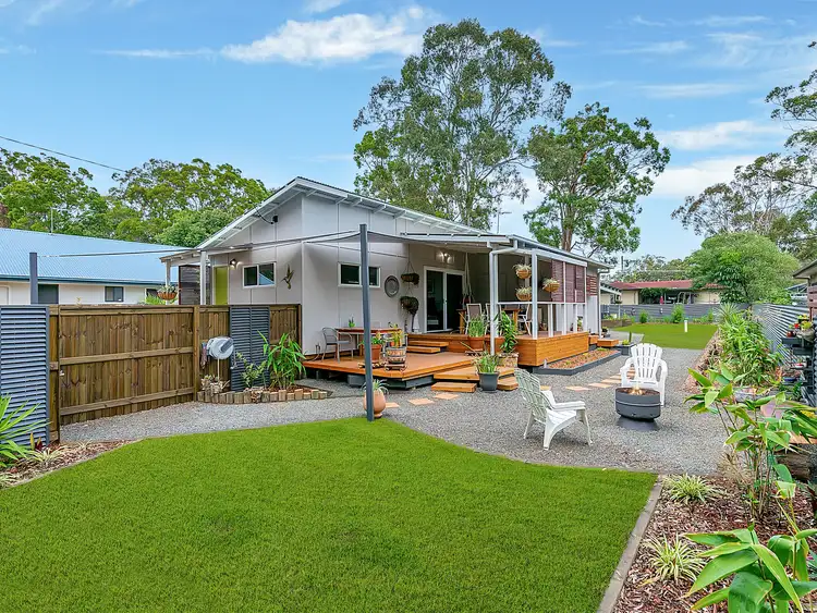 13 Kevin St, Macleay Island QLD 4184