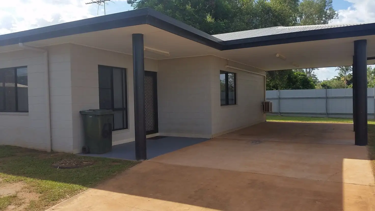 Main view of Homely semi-detached listing, 2/6 Transmission Street, Rocky Point QLD 4874