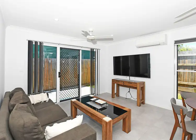 Sixth view of Homely unit listing, Unit 7/235 Torquay Terrace, Torquay QLD 4655