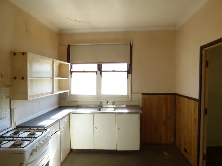 Sixth view of Homely house listing, 11 Aspland St, Merredin WA 6415