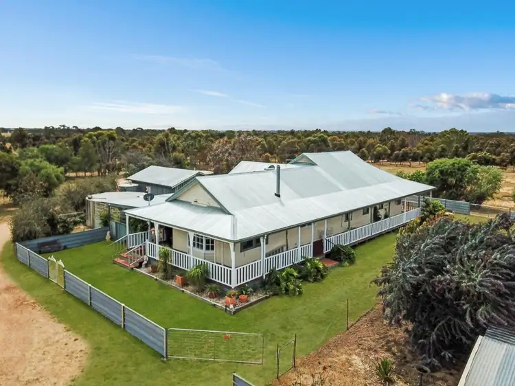 115 Lake Lonsdale Rd, Stawell VIC 3380