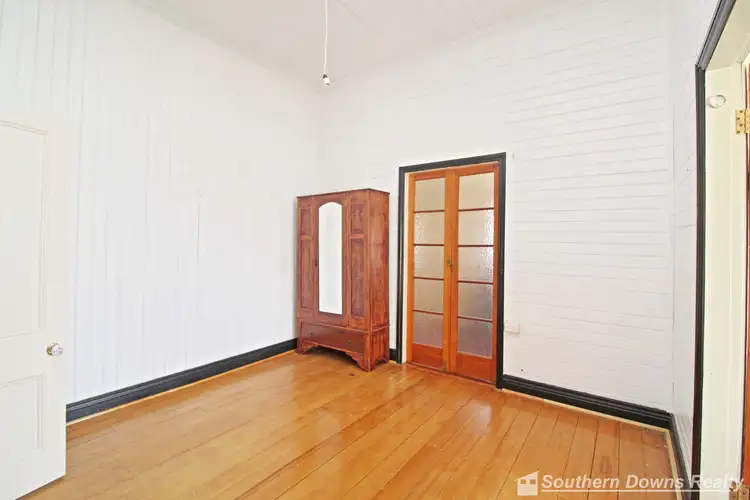 32 Pine St, Killarney QLD 4373