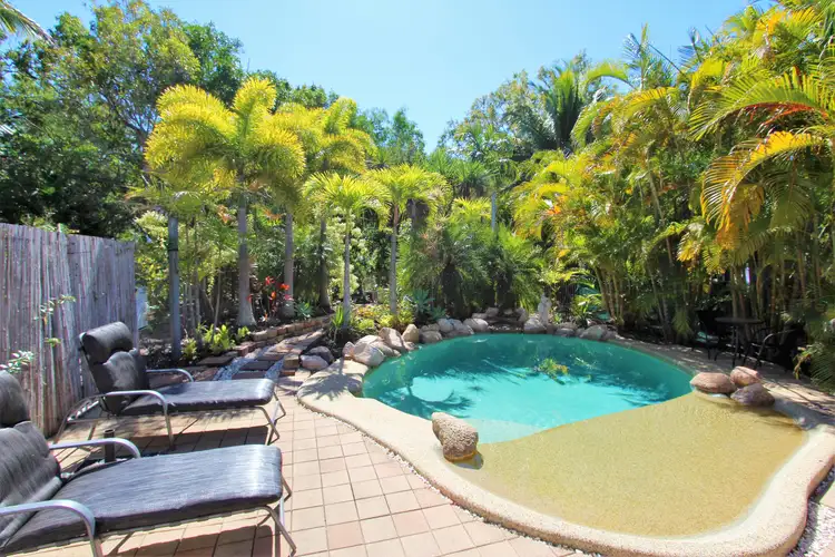 6 Trana Ct, Nelly Bay QLD 4819