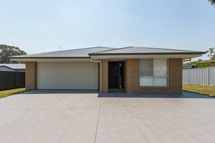 9B Cruickshank Street, Bellbird Heights NSW 2325