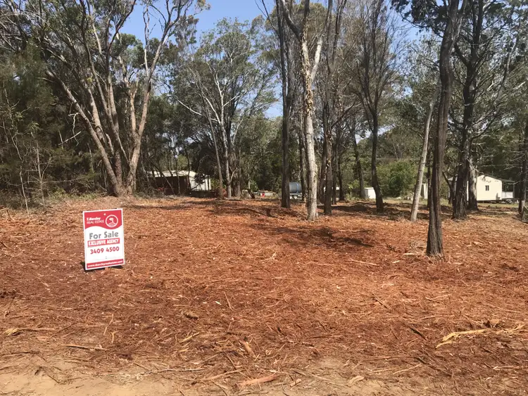6 George, Macleay Island QLD 4184