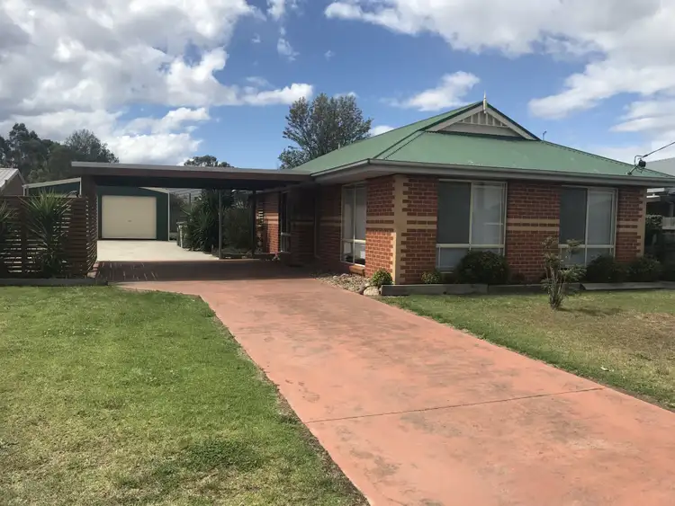 15 Morison St