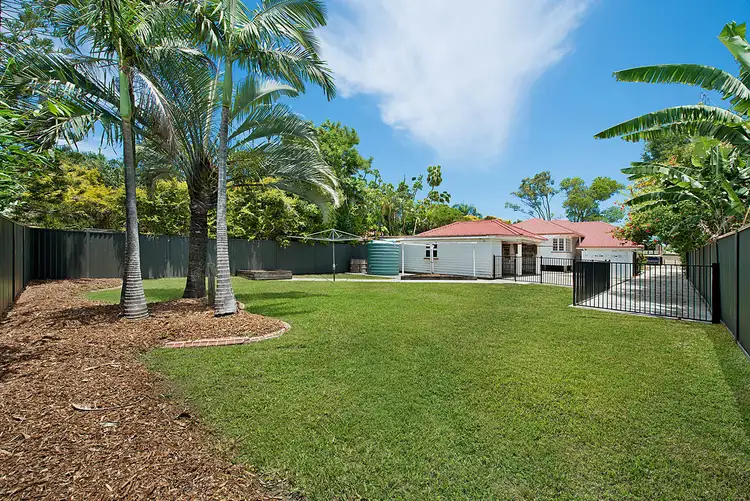 26 Finnie Rd, Deagon QLD 4017