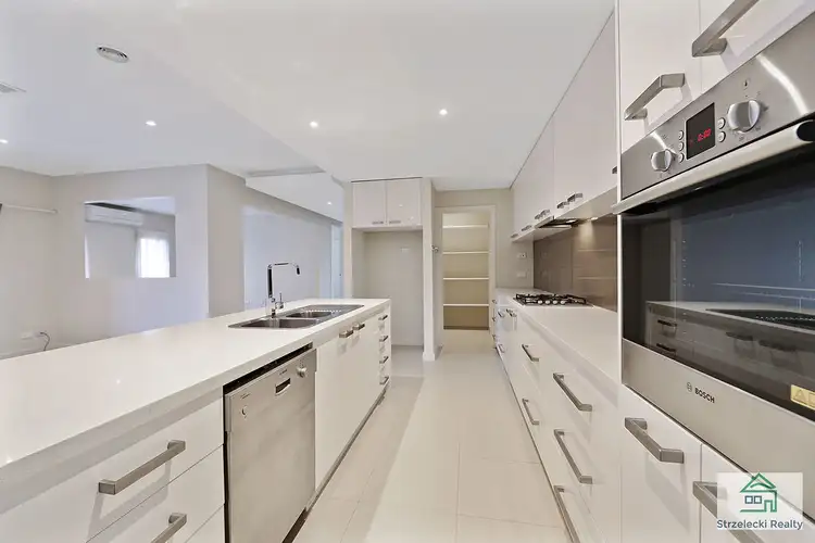 Third view of Homely house listing, 33 Murray St, Trafalgar VIC 3824