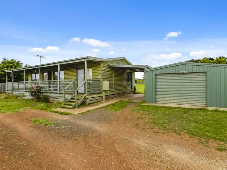 Fifth view of Homely house listing, 16 Chisholm Dr, Lancefield VIC 3435
