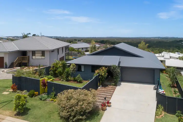 16 Bannockburn Ct, Cumbalum NSW 2478