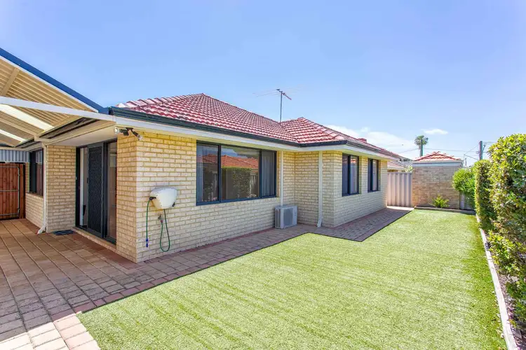 Sixth view of Homely house listing, Unit 3/3 Cottrill St, Alfred Cove WA 6154