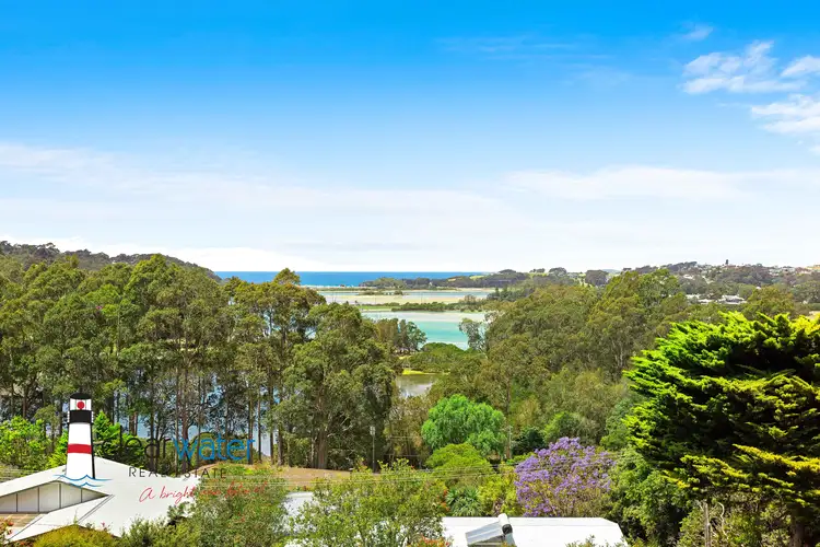 8 Woodbury Rd, North Narooma NSW 2546
