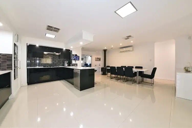 Fifth view of Homely house listing, 27 Camelot Grove, Carramar WA 6031