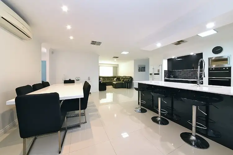 Sixth view of Homely house listing, 27 Camelot Grove, Carramar WA 6031